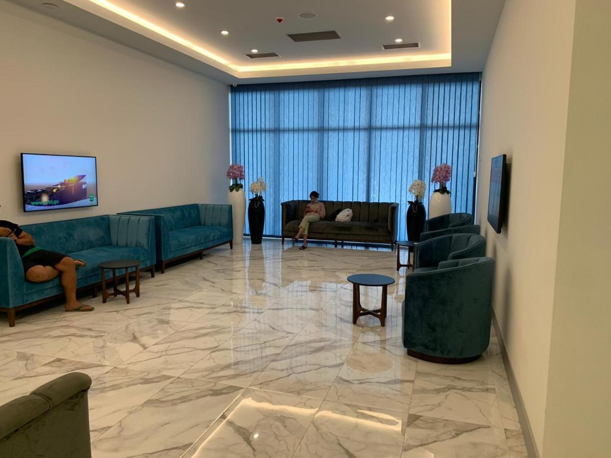 Orbi City Luxury Suit Batumi Bagian luar foto