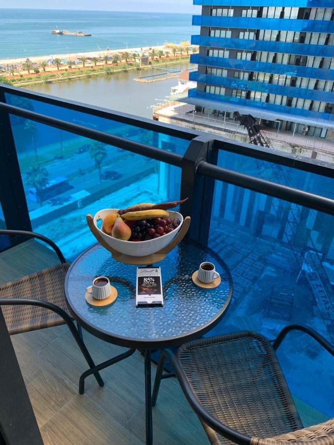 Orbi City Luxury Suit Batumi Bagian luar foto