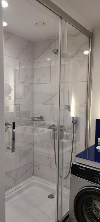 Orbi City Luxury Suit Batumi Bagian luar foto